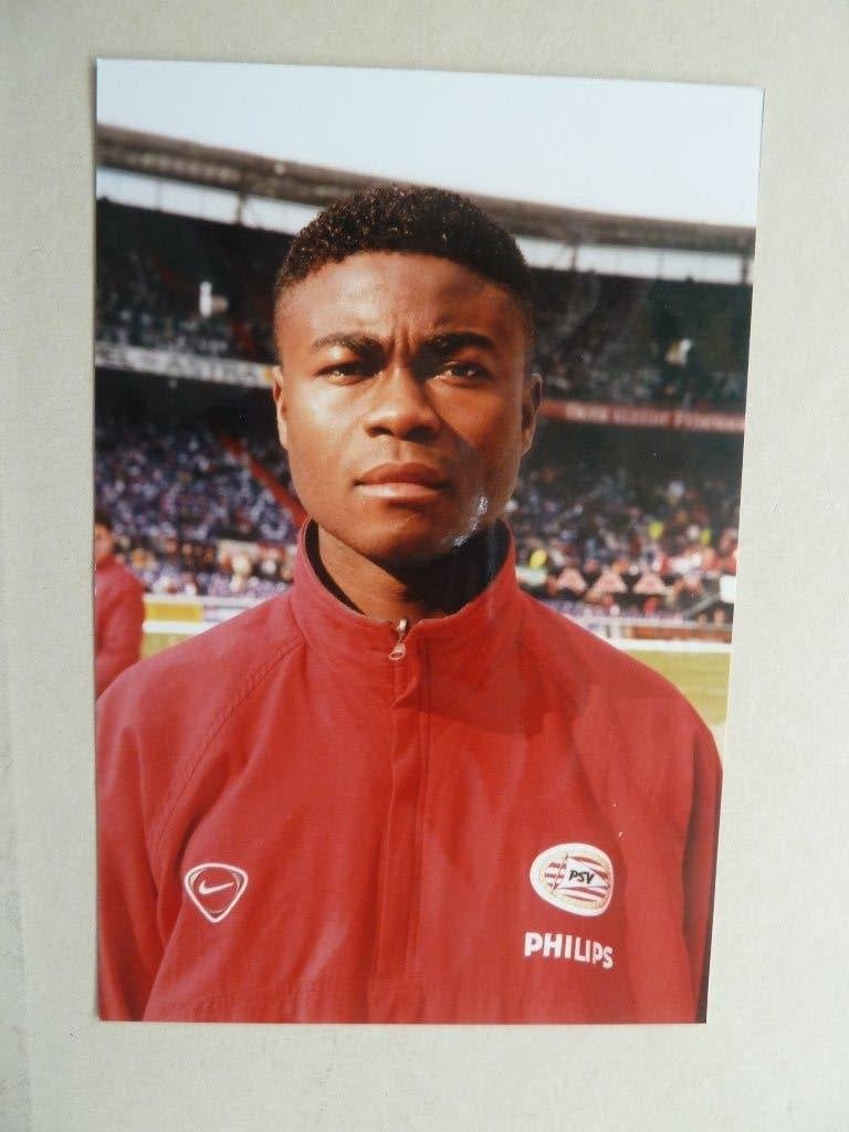 Foto. Eric.Addo.  PSV.   2000/2001.   10 x 15 cm, Ophalen of Verzenden, Zo goed als nieuw, PSV, Overige typen