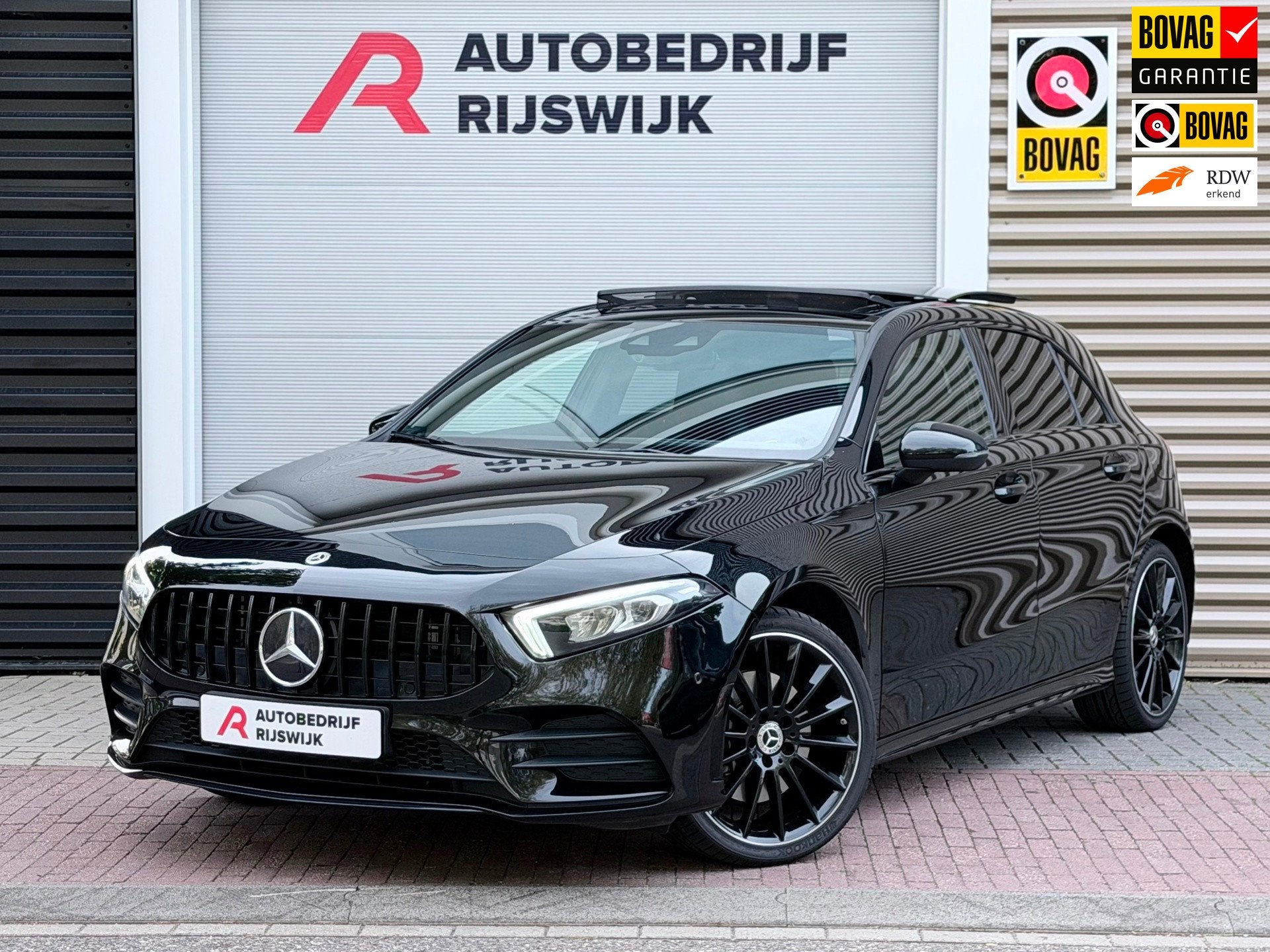 Mercedes-Benz A-klasse 250 e Premium Plus Pano/Camera/Sfeer, Gebruikt, Euro 6, 4 cilinders, 15 kWh
