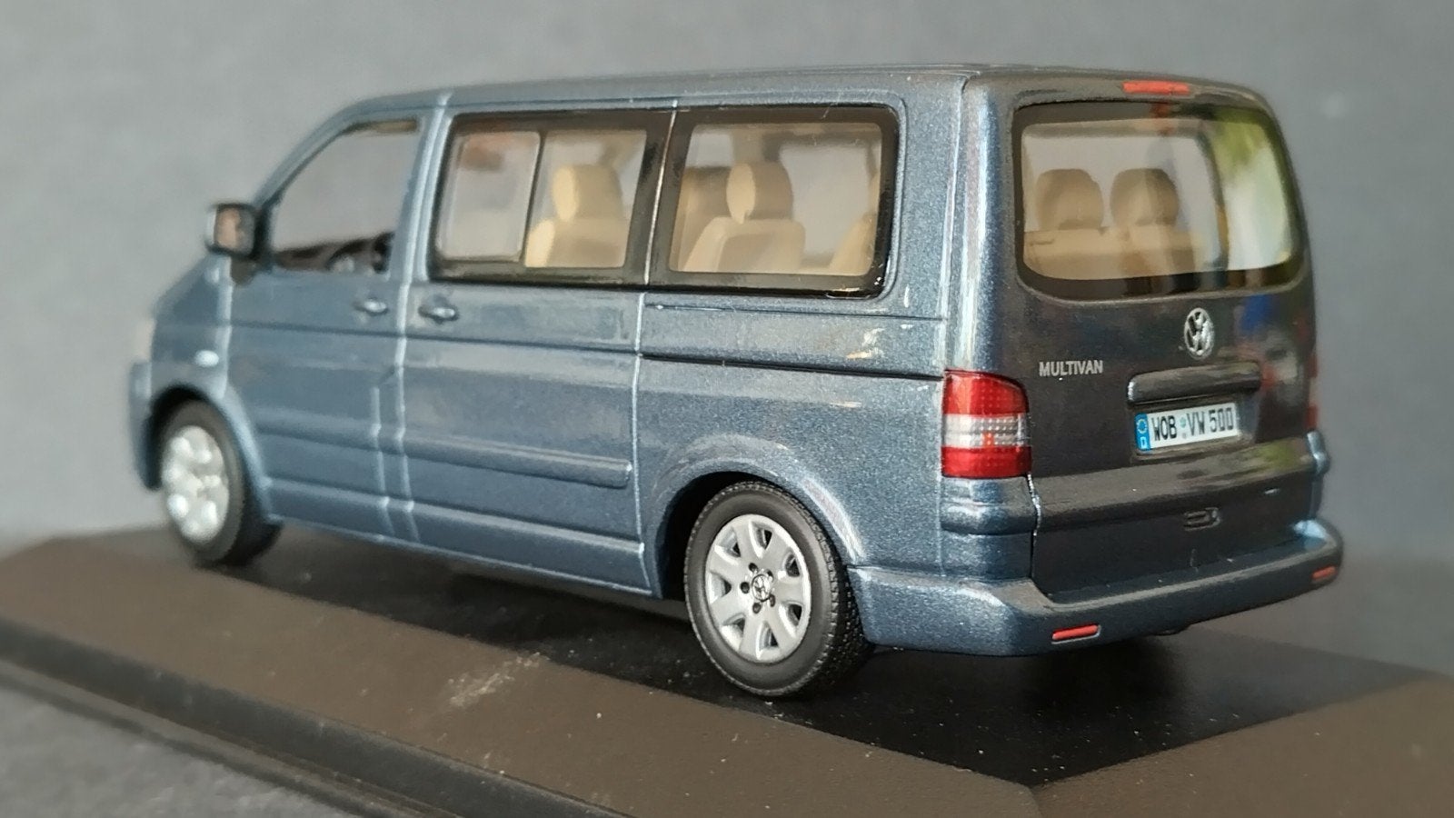 Volkswagen VW Transporter T5 Multivan 1:43 Minichamps Pol, Auto, Verzenden, ., Nieuw