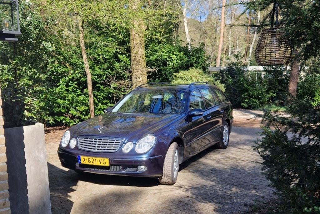 Mercedes-Benz E-Klasse 1.8 E200 Kompr Combi AUT 2003 Blauw, Auto's, Mercedes-Benz, Automaat, Achterwielaandrijving, 4 cilinders