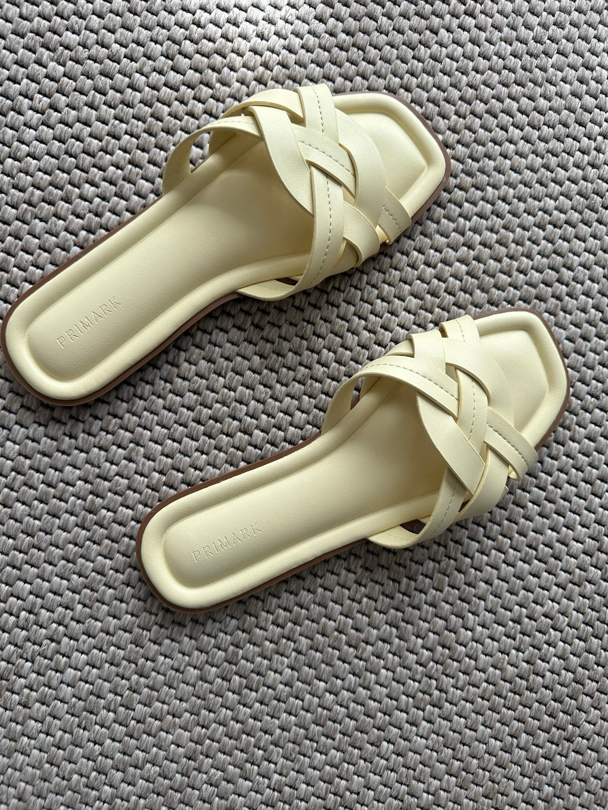 Primark Gele Gevlochten Slippers Maat 39, Slippers, Geel, Nieuw, Ophalen of Verzenden