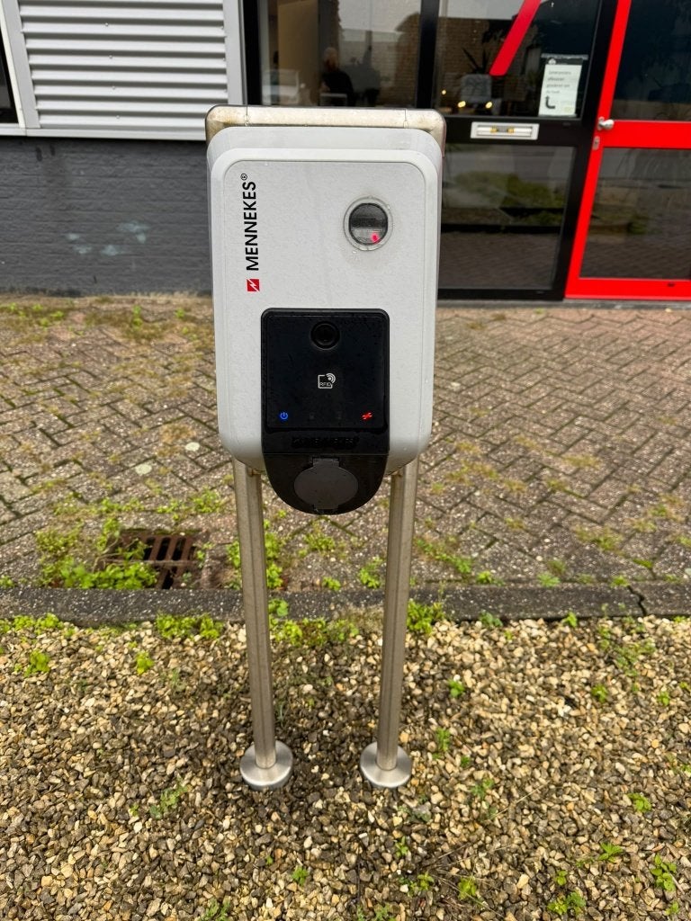 Gebruikte Amtron laadpaal op paal 22kw, Ophalen, Gebruikt, Laadpaal