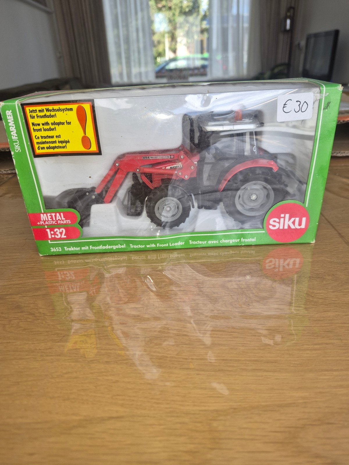 Siku Farmer Tractor met voorlader - Massey Ferguson 1:32, Auto, Nieuw, Siku, Sieper GmbH, Schlittenbacher Str. 60, 58511 Lüdenscheid, Duitsland