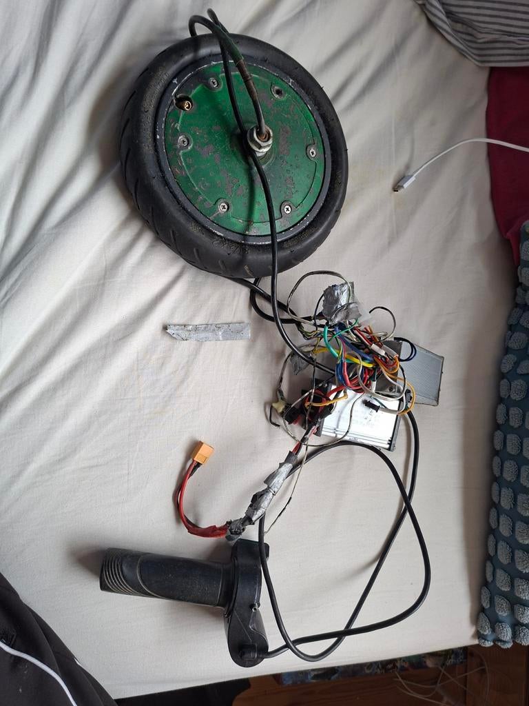 Elektrische step Wiel met controller en gashendel, Fietsen en Brommers, Elektrische fietsen, Ophalen of Verzenden, Gebruikt