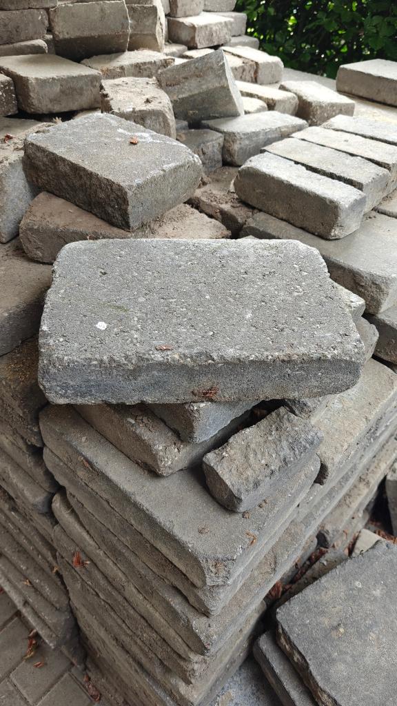 tuin tegels 30x20x6cm ca.21m2 voor 2 flessen cola zero, Ophalen, Gebruikt, 10 m² of meer, Beton