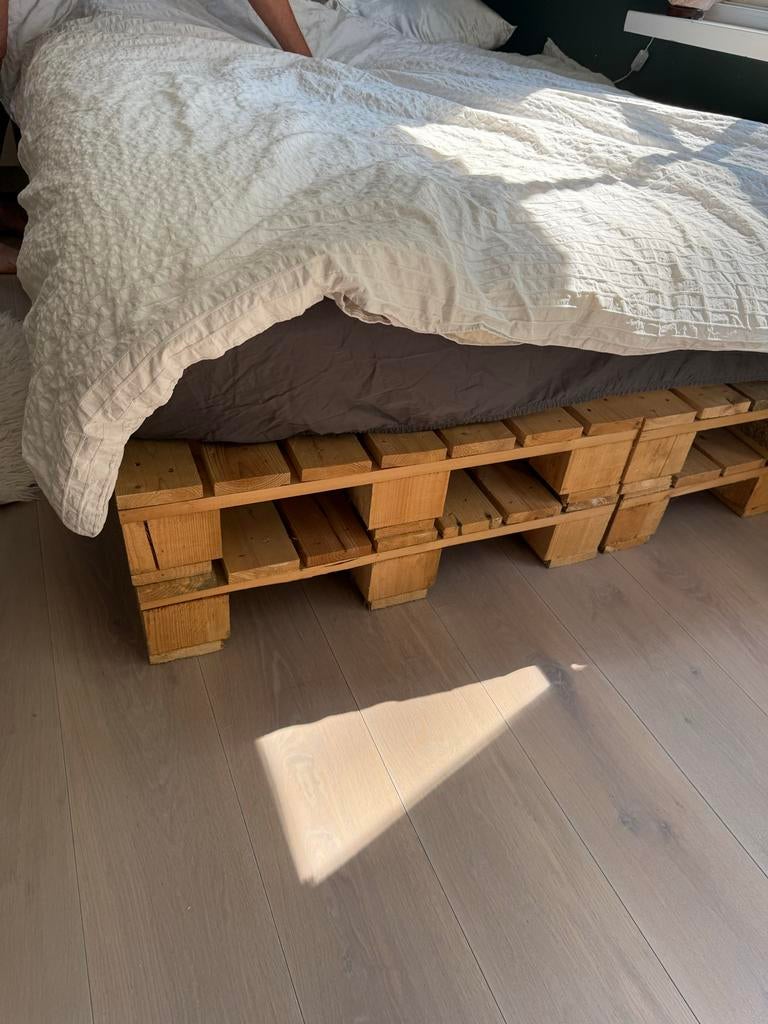 8 op maat gemaakte pallets voor bed of andere doeleinden, Ophalen of Verzenden, Zo goed als nieuw