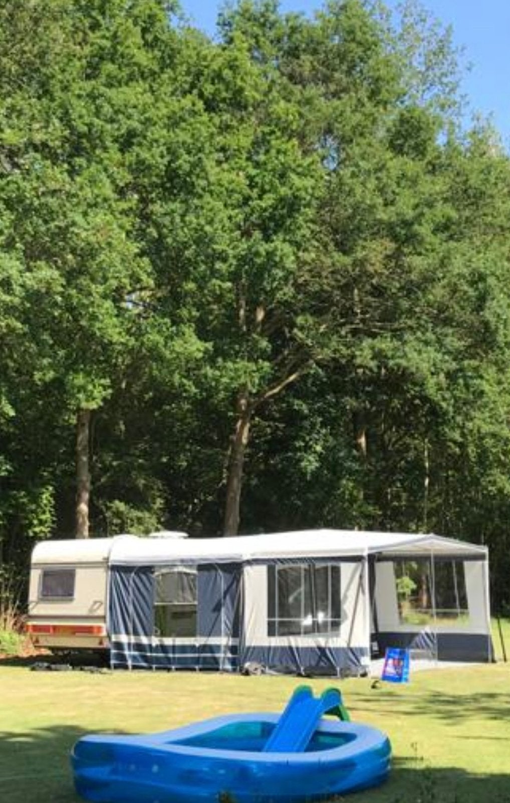 Hobby 420 TM caravan met extra diepe voortent en luifel., Vast bed, Hobby, Tot en met 2, Kachel