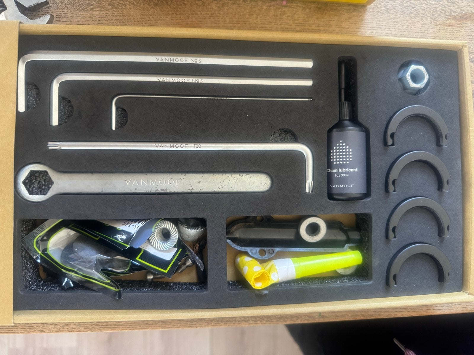 VanMoof S3 Toolbox - Compleet en ongebruikt, Ophalen of Verzenden, Nieuw, Gereedschapsset