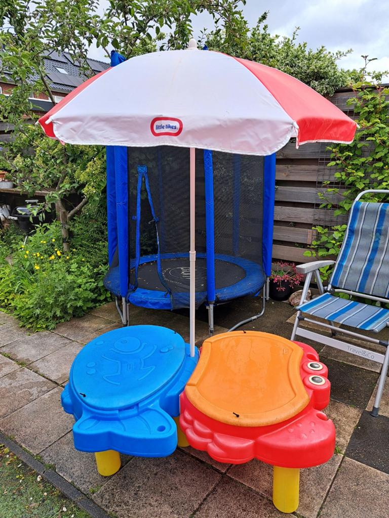 Watertafel zandtafel modderkeuken little tikes met parasol, Ophalen, Gebruikt