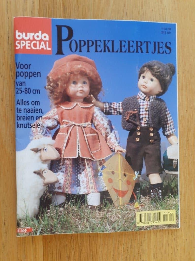 Burda special poppenkleertjes patronen poppen barbie E399, Verzamelen, Ophalen of Verzenden, Gebruikt, Kleertjes
