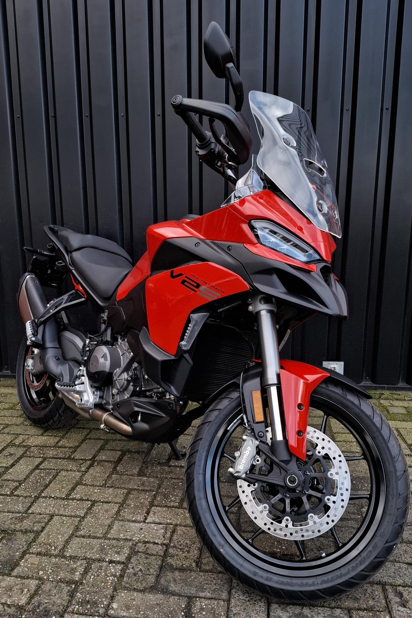 Ducati Multistrada V2 S MY 2025, Motoren, Motoren | Ducati, Traction Control, Info@ducati.com, Ducati North Europe B.V., Maanweg 174
2516 AB  Den Haag, NL