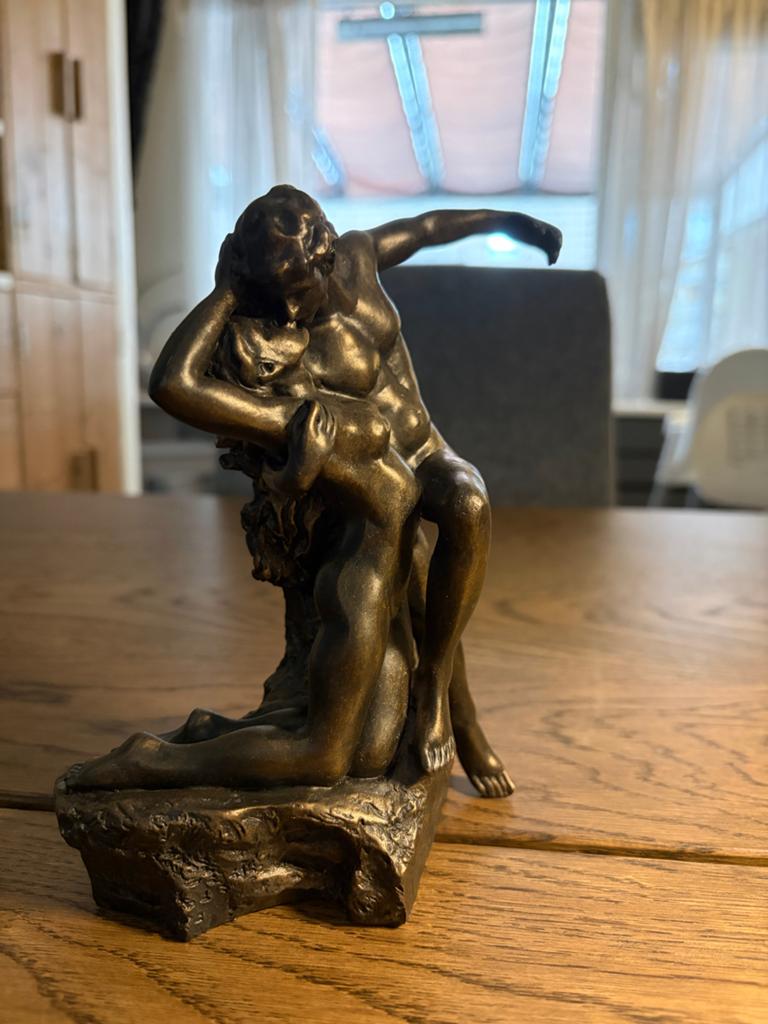 Beeld l'éternel printemps van Rodin- 17,5 cm hoog, Ophalen, Minder dan 20 cm, Gepatineerd, Steen of Keramiek