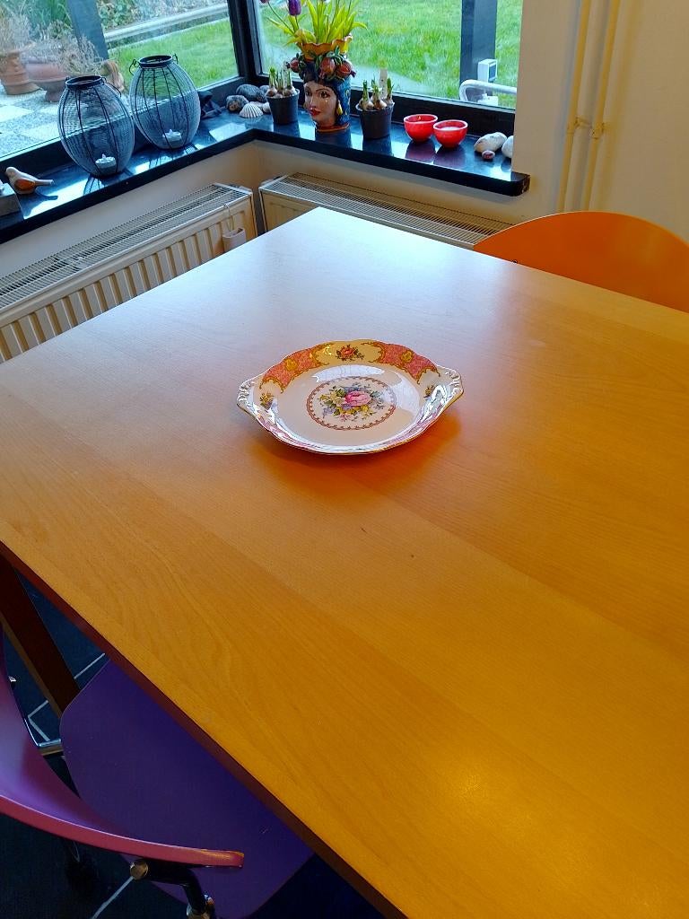 Royal Albert schaal, Ophalen