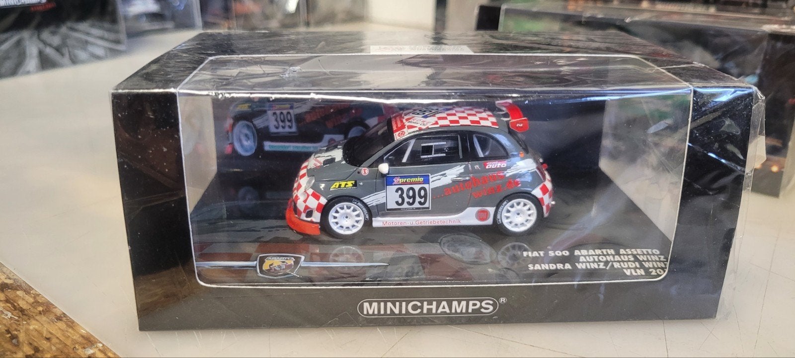 Minichamps Fiat 500 Abarth Assetto VLN 2010, Hobby en Vrije tijd, Modelauto's | 1:43, Ophalen of Verzenden, Nieuw, Auto, MiniChamps