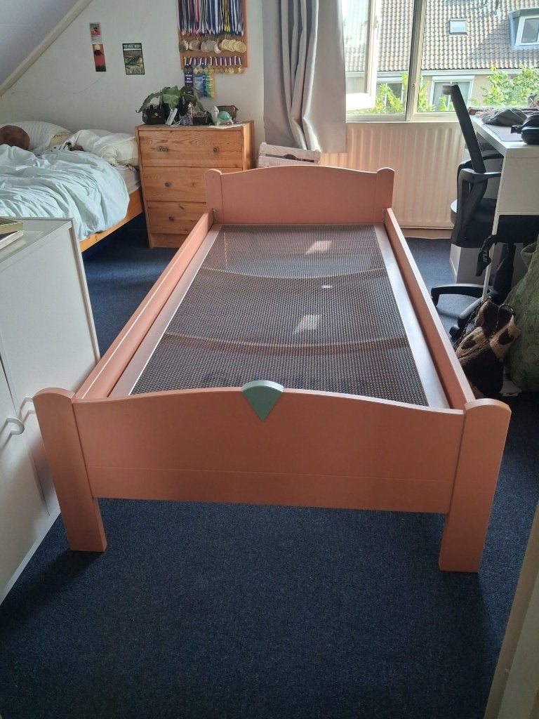 Roze eenpersoonsbed, Ophalen, Gebruikt, 180 cm of meer, 85 tot 100 cm