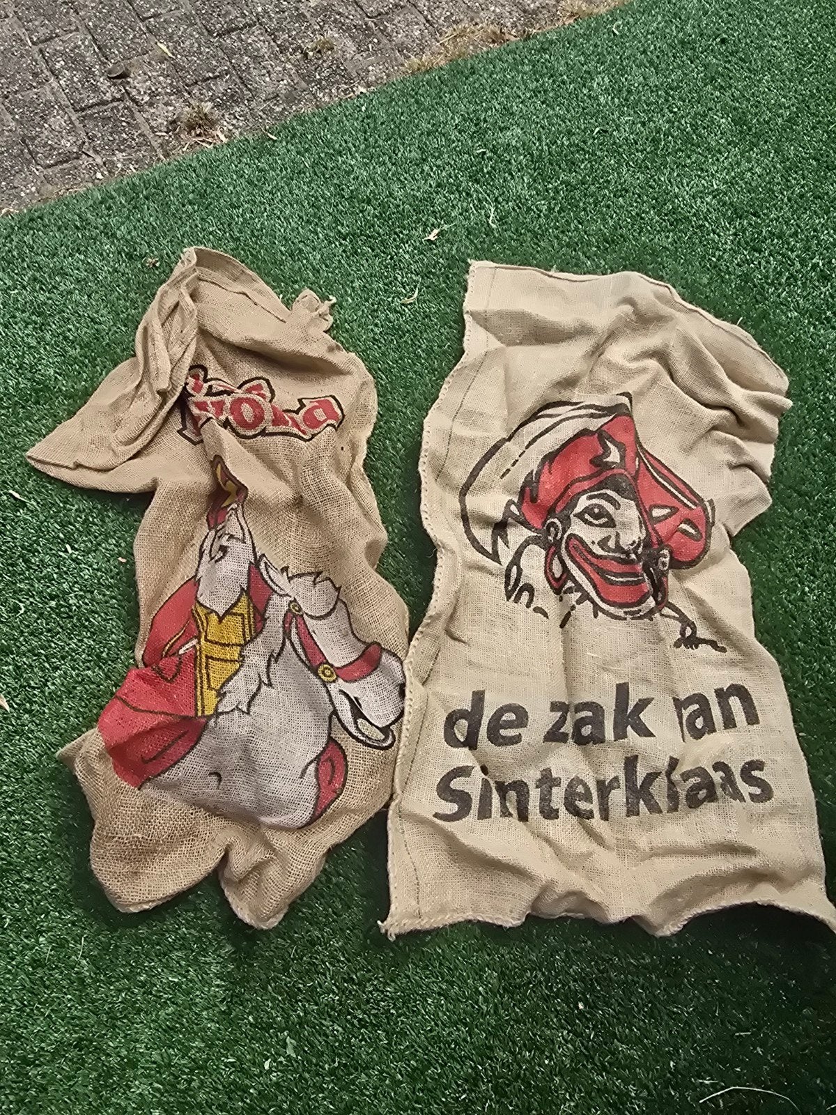 2 jutte sinterklaas zakken (DOOS 11), Ophalen of Verzenden