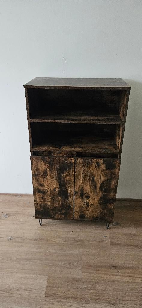 Houten kast, Ophalen