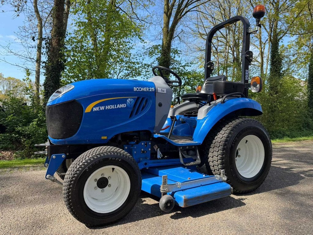 2014 new holland Boomer 25 4WD Zitmaaier, Maaier