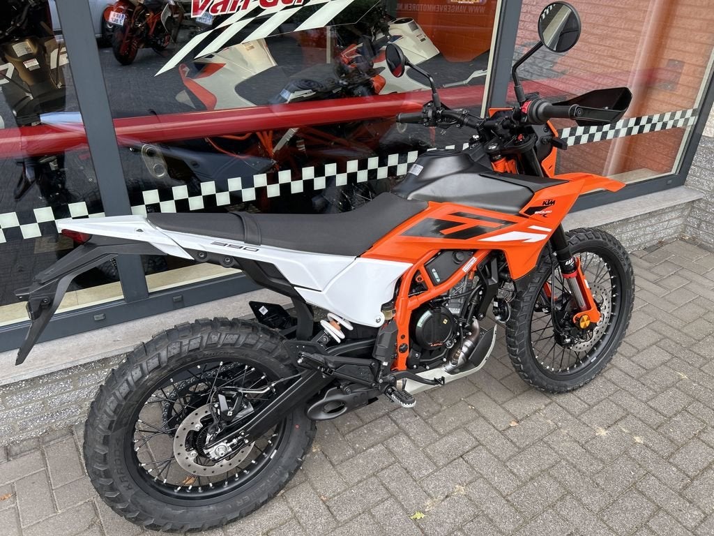 KTM 390 ENDURO R 2025 - foto 3