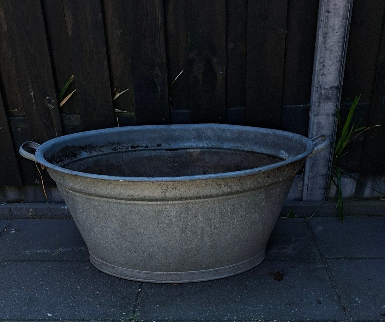Oude zinken teil, Tuin en Terras, Ophalen, Gebruikt, Rond, Metaal