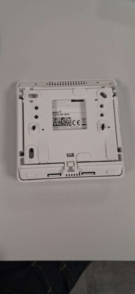 NEFIT MODULINE 2050 Thermostaat, Ophalen, Nefit Bosch, Zo goed als nieuw, Voorlichting@nefit.nl