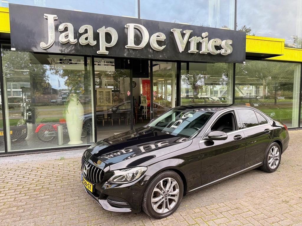 Mercedes-Benz C-klasse 180 Premium Plus, Auto's, Mercedes-Benz, Automaat, Euro 6, Zwart, Sedan