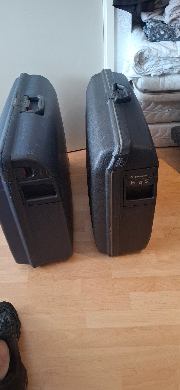 Stevige koffers, 60 tot 70 cm, Gebruikt, Hard kunststof, Slot