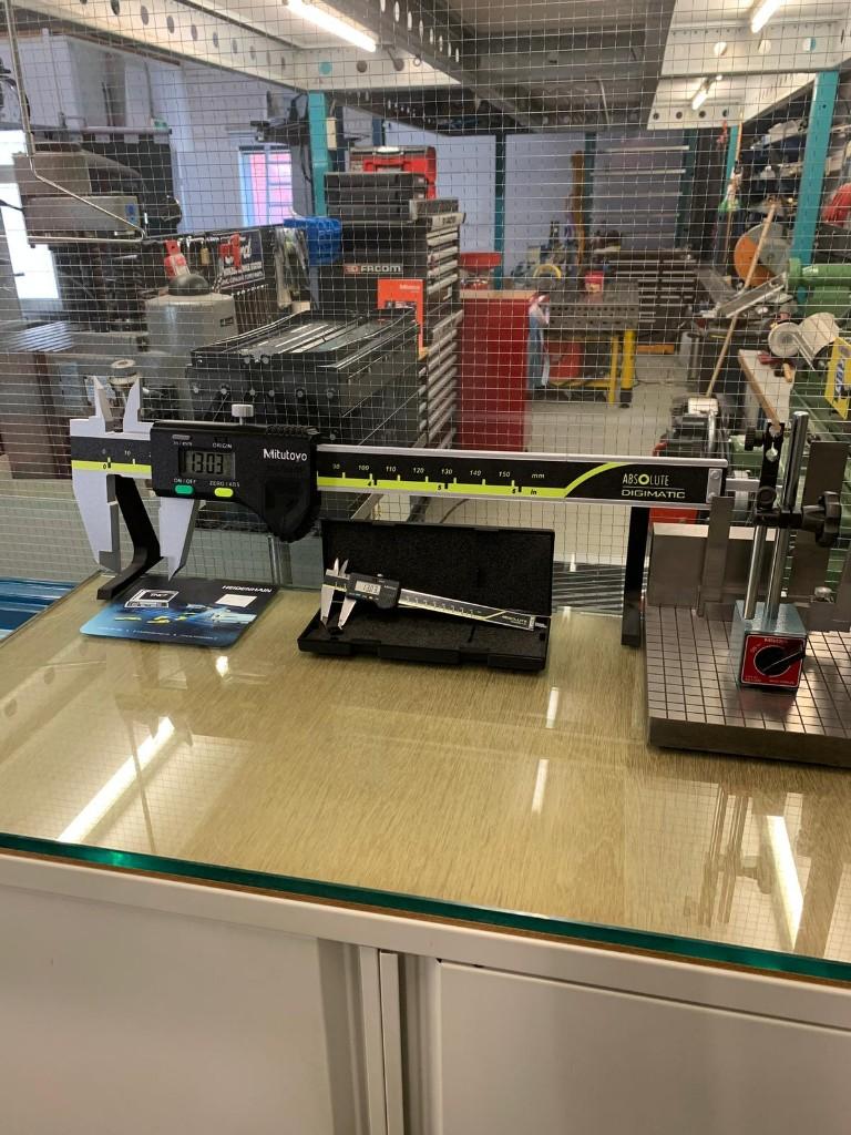Mitutoyo digitale schuifmaat wandklok, Nieuw, Ophalen of Verzenden, Metaaldraaibank, Minder dan 500 mm
