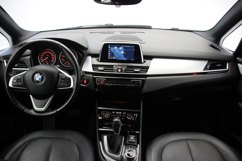 Bmw 2-SERIE ACTIVE TOURER 218i High Executive Automaat - Nav, Auto's, 1345 kg, 136 pk, Gebruikt, Euro 6