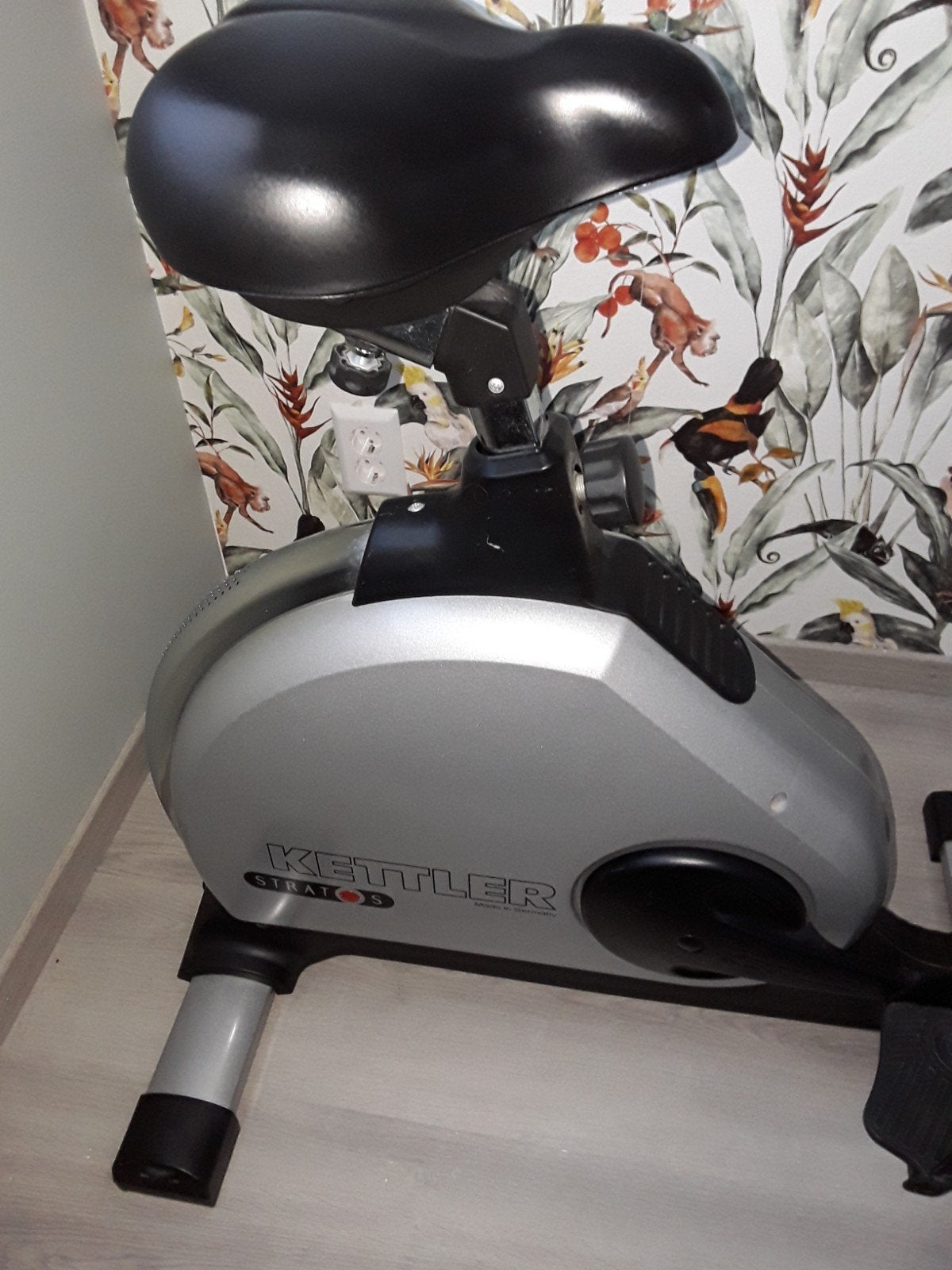 Te Koop Home trainer € 200.00Home trainer, Ophalen, Zo goed als nieuw, Hometrainer