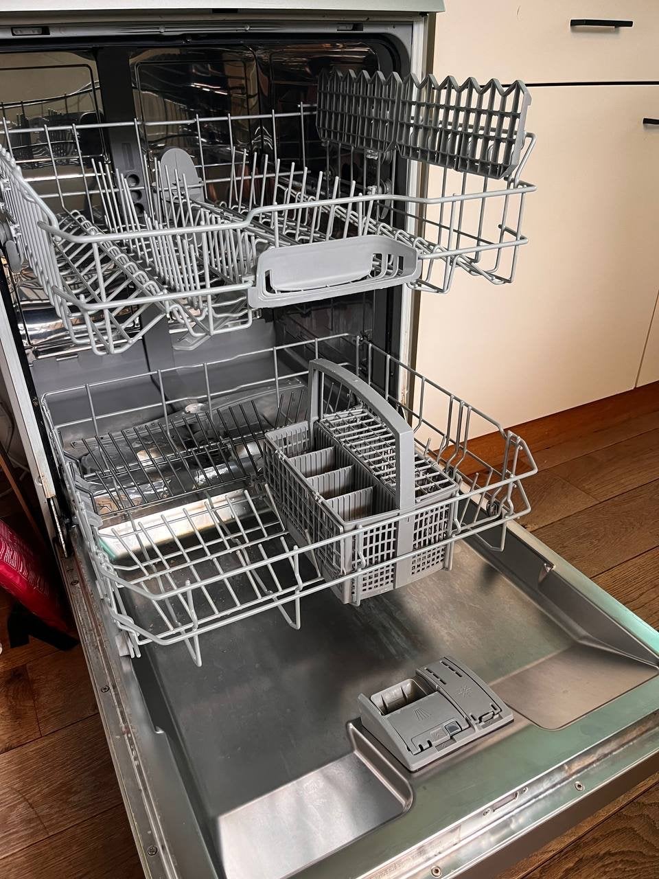 Bosch Serie 2 SilencePlus Vrijstaande Vaatwasser, Witgoed en Apparatuur, Vaatwasmachines, Ophalen, Gebruikt, Eco programma, 85 tot 90 cm