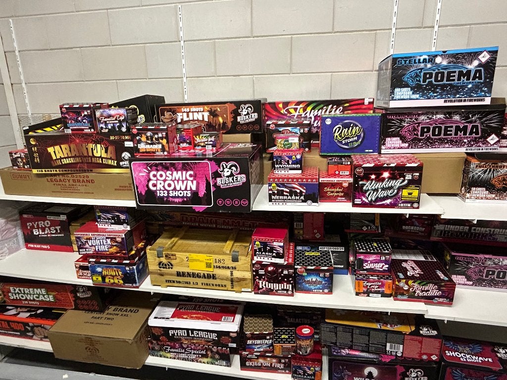 Vuurwerk Dummy's BIEDEN, Verzamelen, Ophalen