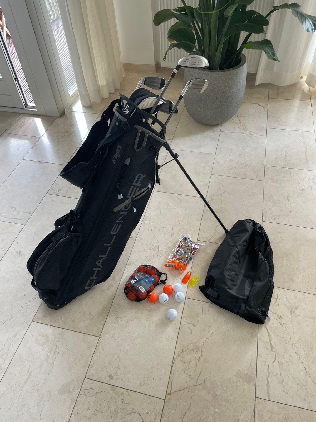 Golf Set Black Diamond met tas en toebehoren, Sport en Fitness, Golf, Ophalen, Zo goed als nieuw, Set