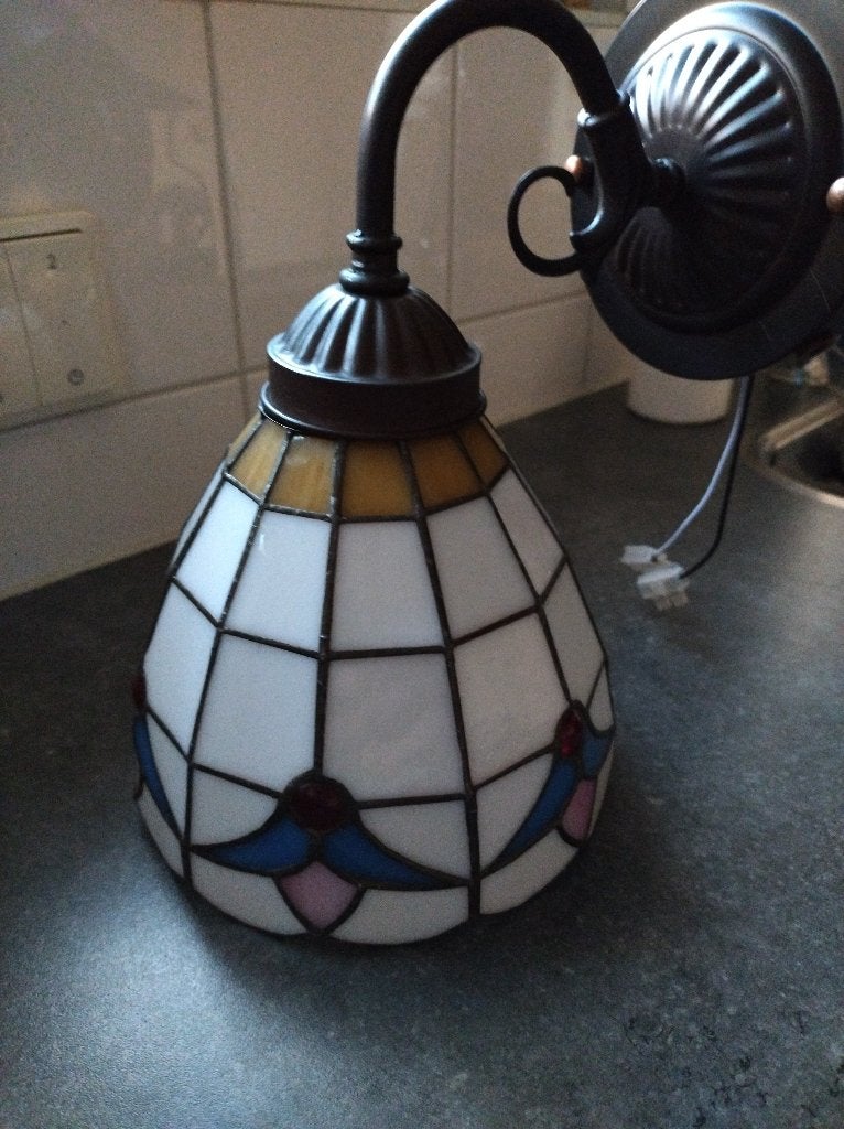 Tiffany wandlamp Lotusbloem, Ophalen of Verzenden, Zo goed als nieuw, Glas