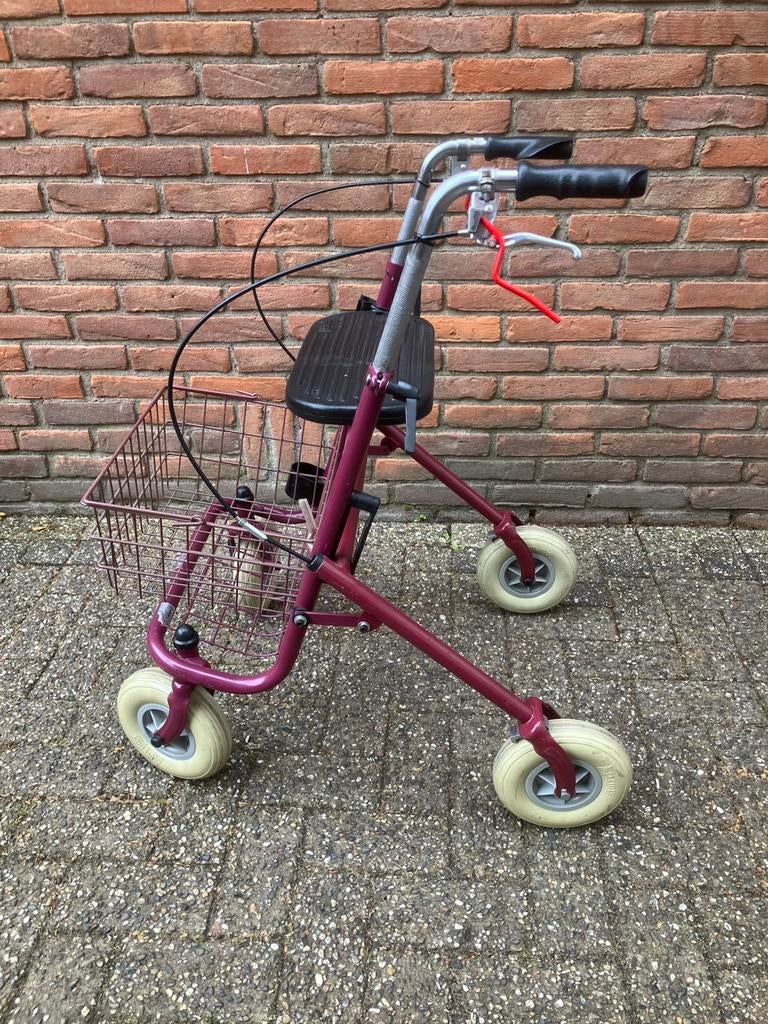 Oerdegelijke onverslijtbare rollator, Diversen, Rollators, Ophalen, Opvouwbaar, Zo goed als nieuw