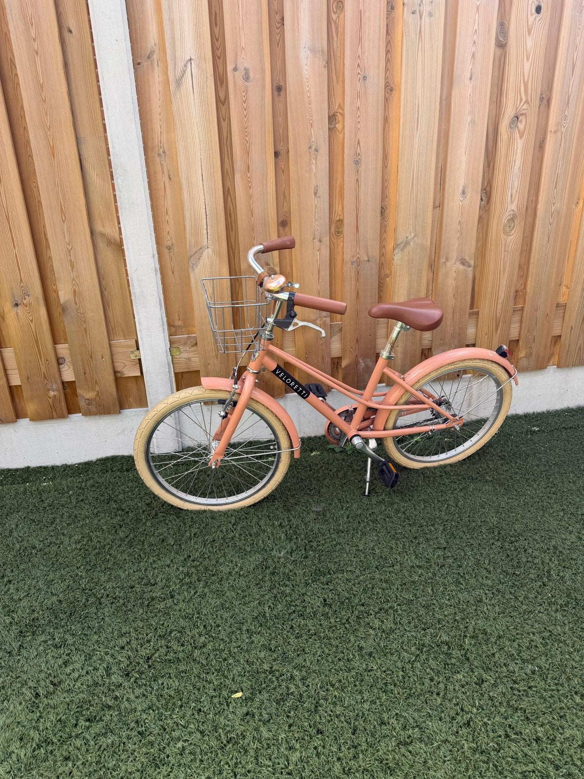 Veloretti kinderfiets met mandje, Fietsen en Brommers, Fietsen | Kinderfietsjes, Ophalen of Verzenden, Gebruikt, 20 inch of meer