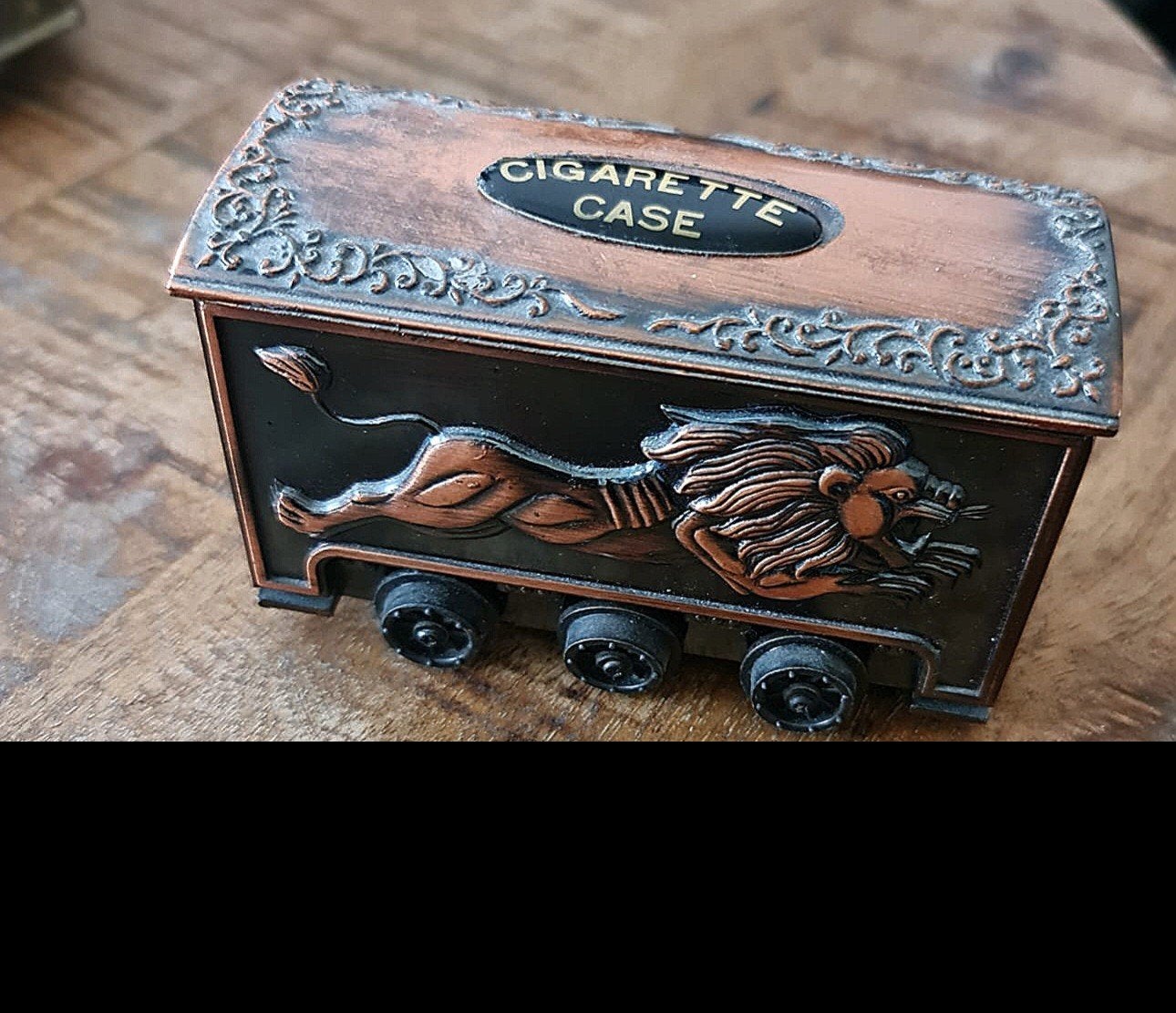 Vintage sigarettendoos – treinwagon met leeuw, Ophalen of Verzenden, Zo goed als nieuw