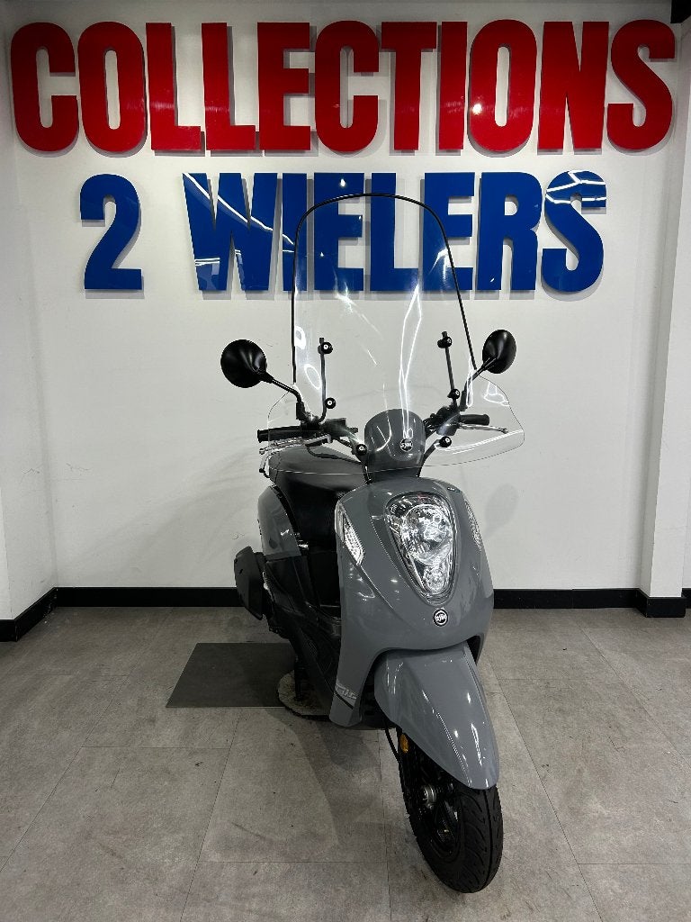 Sym Mio 02-2022 Nardo Grey IN NIEUWSTAAT, Mio, Maximaal 45 km/u, Ophalen of Verzenden, Zo goed als nieuw