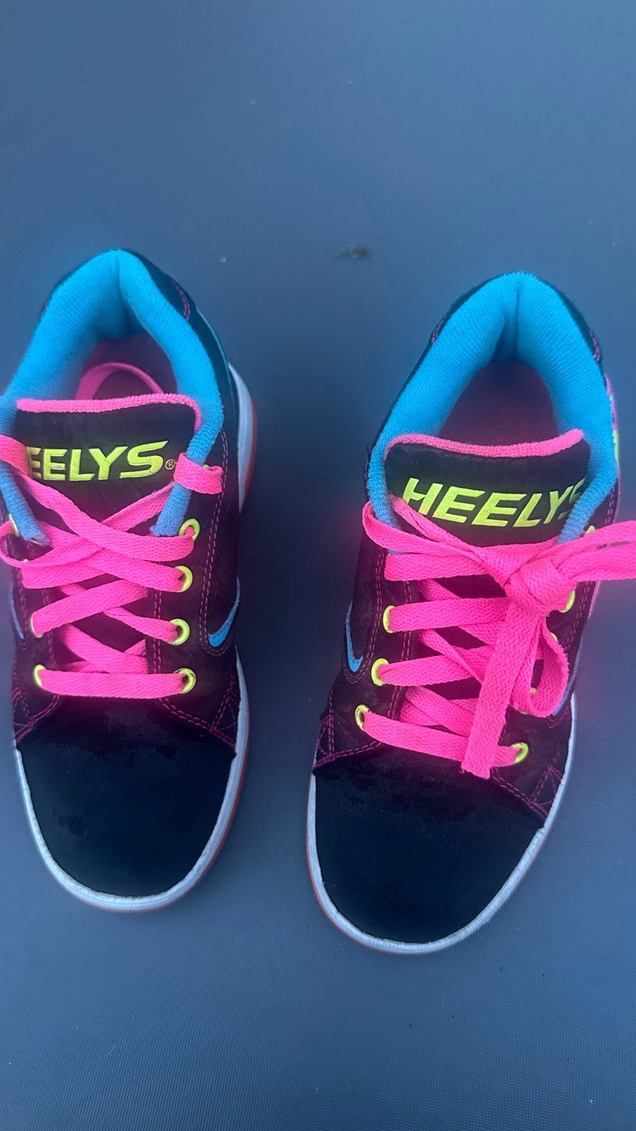 Heelys rolschoenen - Maat 32 - Zwart/Roze/Blauw, Kinderen en Baby's, Ophalen, Gebruikt, Kinderen