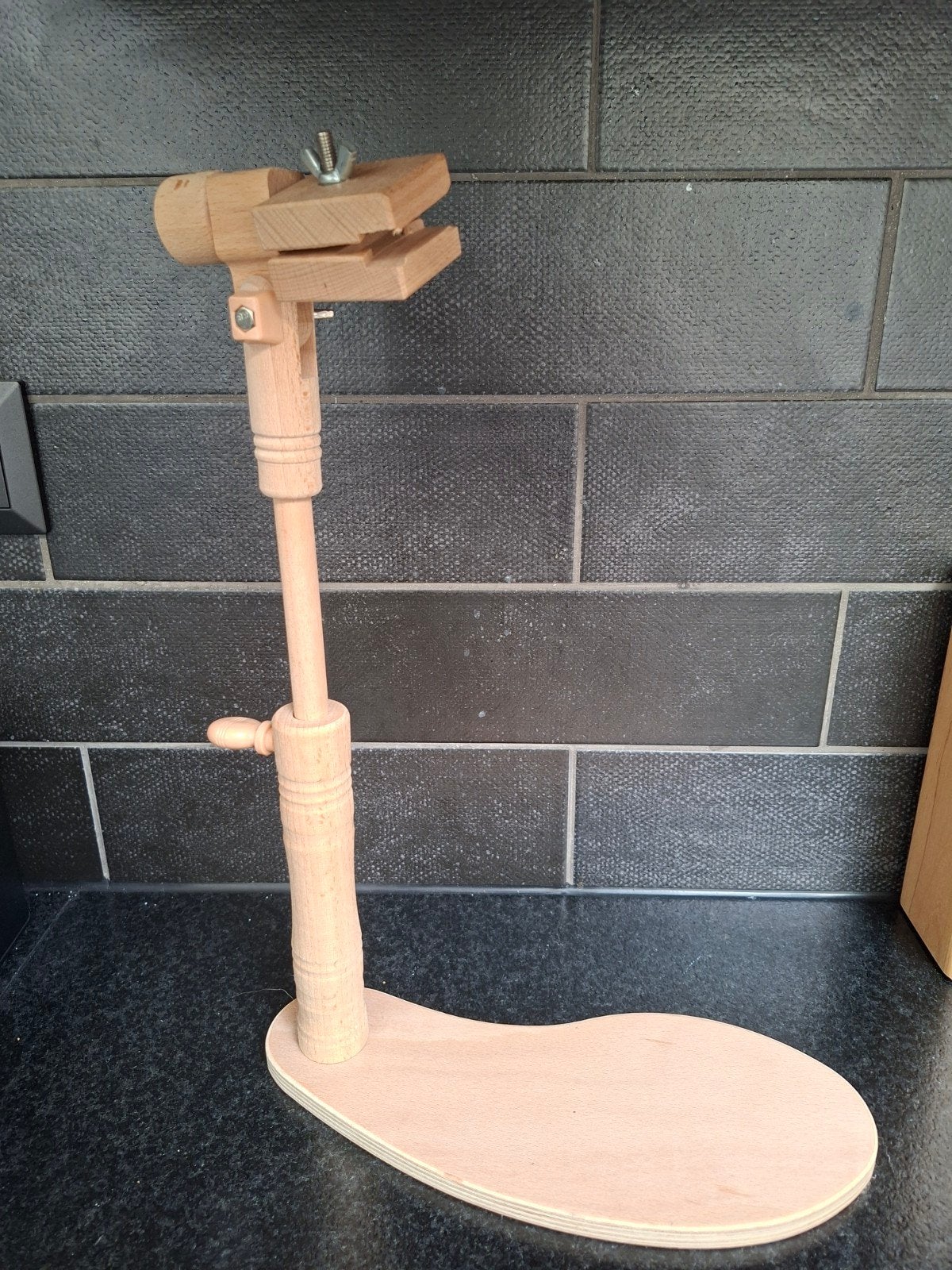Verstelbare houten borduurstandaard - Handig & Ergonomisch, Hobby en Vrije tijd, Ophalen of Verzenden, Zo goed als nieuw, Handborduren