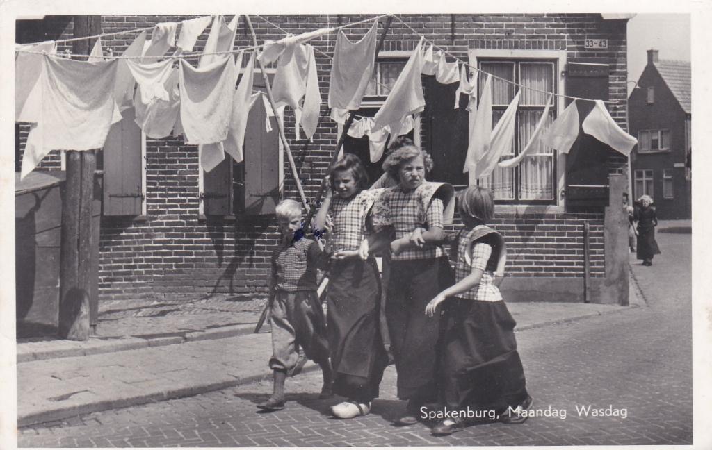 GA1390 Spakenburg Maandag Wasdag Bunschoten Utrecht Nijkerk, Verzenden, 1940 tot 1960, Gelopen, Utrecht