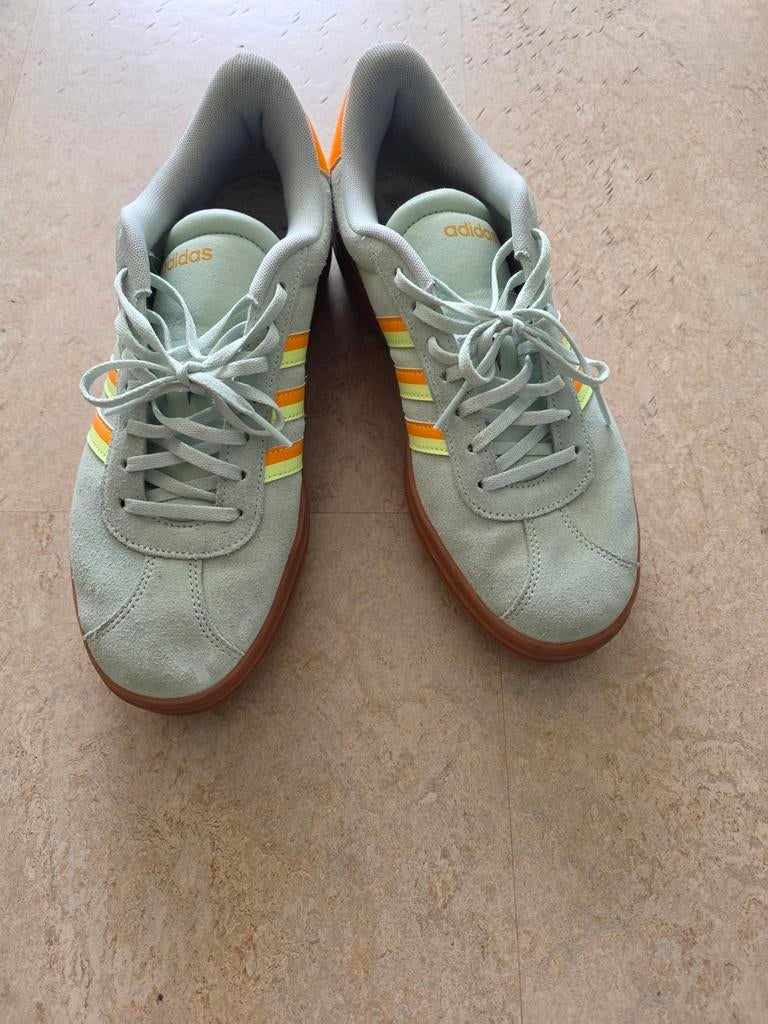 Adidas originals, Ophalen, Zo goed als nieuw, Adidas