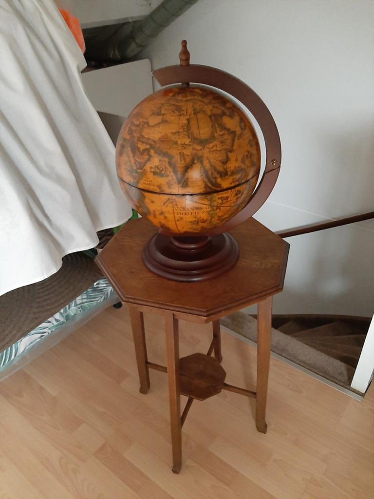 Schitterende tafel bar globe uit Italy, Ophalen