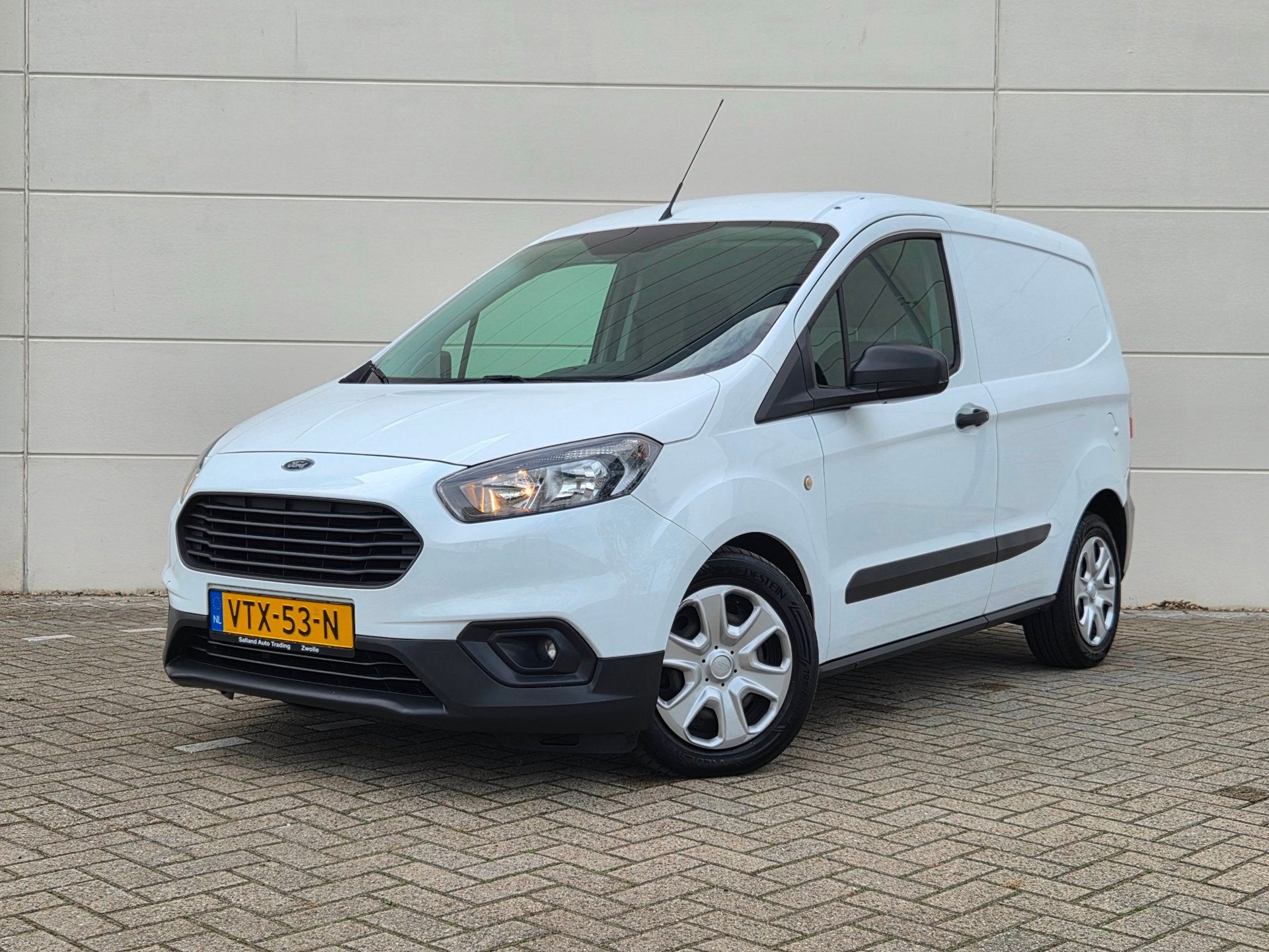Ford Transit Courier 1.5 TDCI 100pk Trend |Airco|Cruise|, Auto's, Voorwielaandrijving, Stof, Gebruikt, 4 cilinders