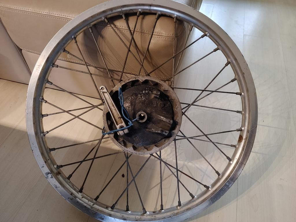 Suzuki RM. 80cc voorwiel bj 81, Ophalen, Gebruikt