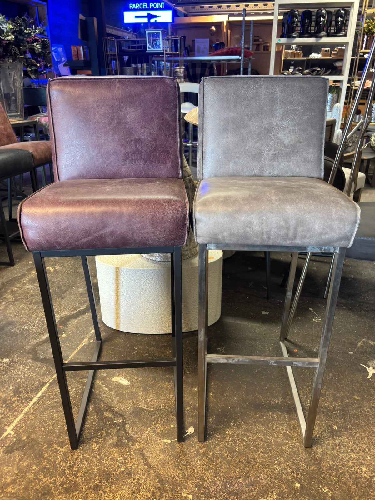 2 barkrukken met rugleuning B40 L55 H110, Roxxz design, 60 tot 90 cm, Leer, Ophalen of Verzenden