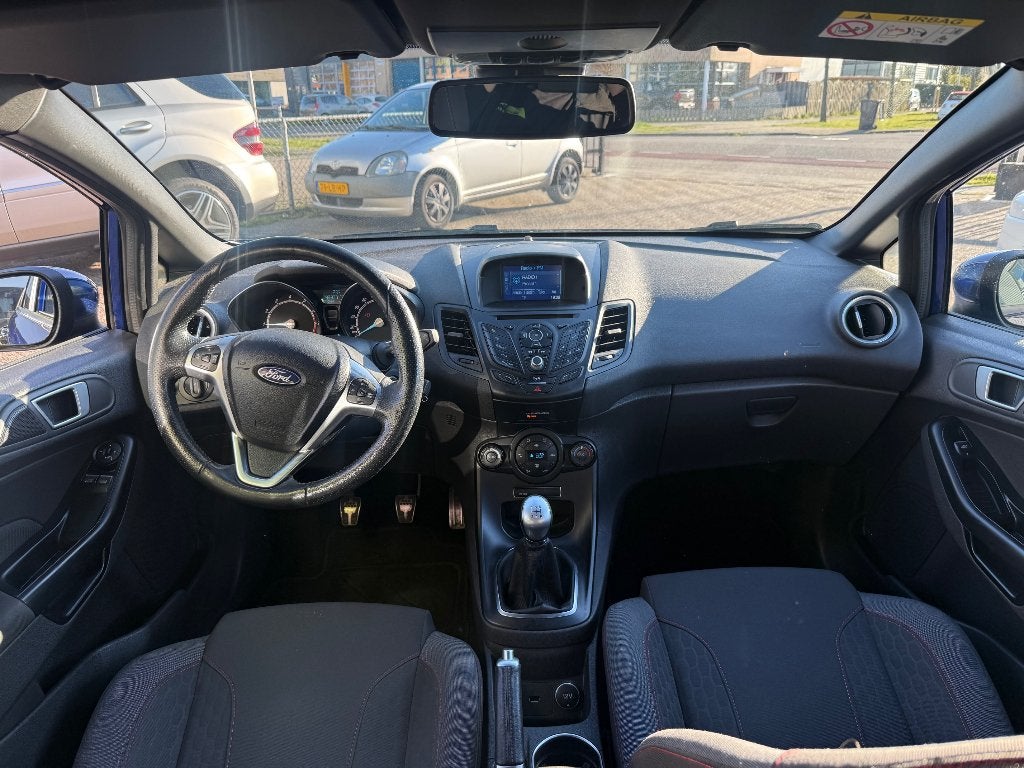 Foto 9 van Ford Fiësta 1.0 Ecoboost 100pk 5dr 2017 Blauw