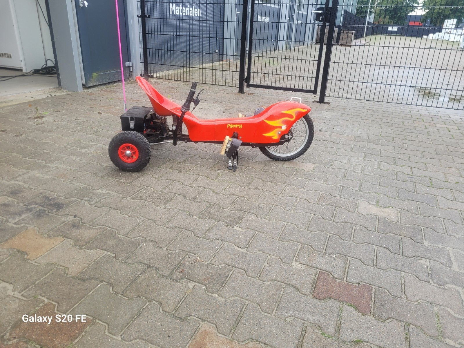 Pommy elektrische driewieler met trapondersteuning -, Ophalen, Gebruikt, Pommy