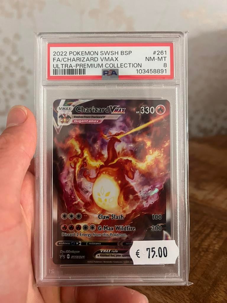 Pokemom TCG - Charizard Vmax #261 PSA 8 (Promo), Ophalen of Verzenden, Nieuw, Losse kaart, Foil