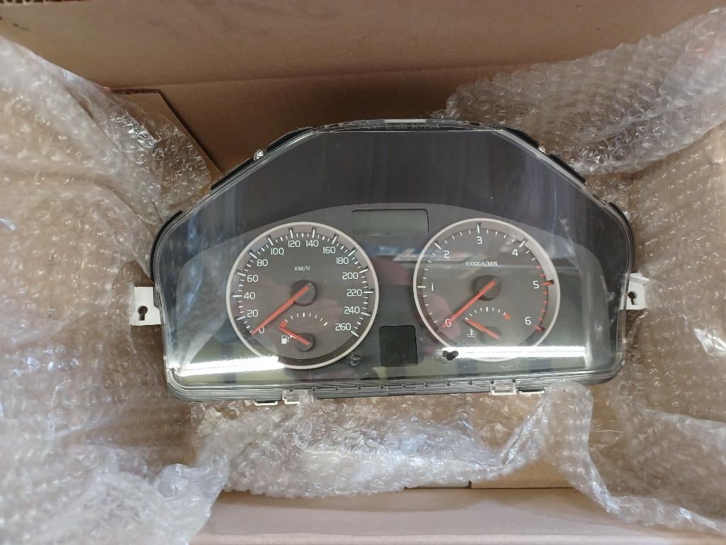 Kilometerteller Volvo C30 / S40 / V50 (2004–2012) 30710071, Auto-onderdelen, Dashboard en Schakelaars, Ophalen of Verzenden, Gebruikt